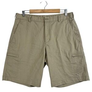 NIKE GOLF Mens Casual Cargo Shorts Size 34 x 10" Beige Khaki Zip Pockets Dri-Fit